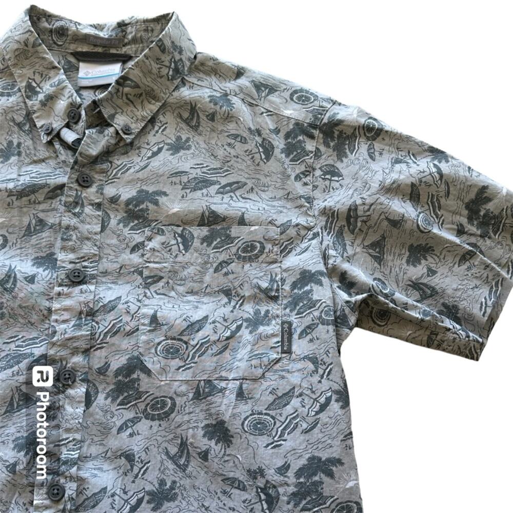Columbia Mens Small Cotton Beach Scene Short Sleeve Button Shirt